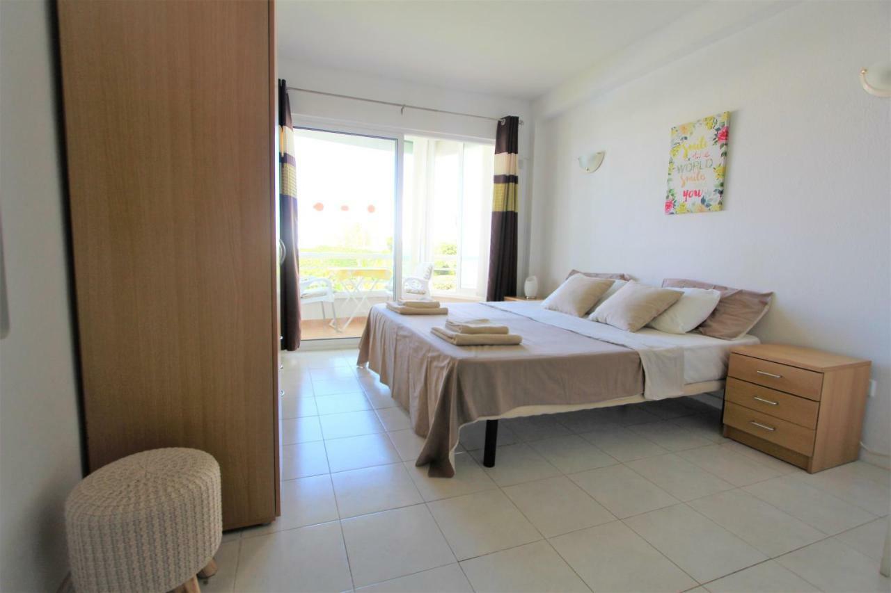 Apartamentos Los Cisnes - 2º Linea De Playa - Perfecta Ubicacion Benalmádena Exterior photo