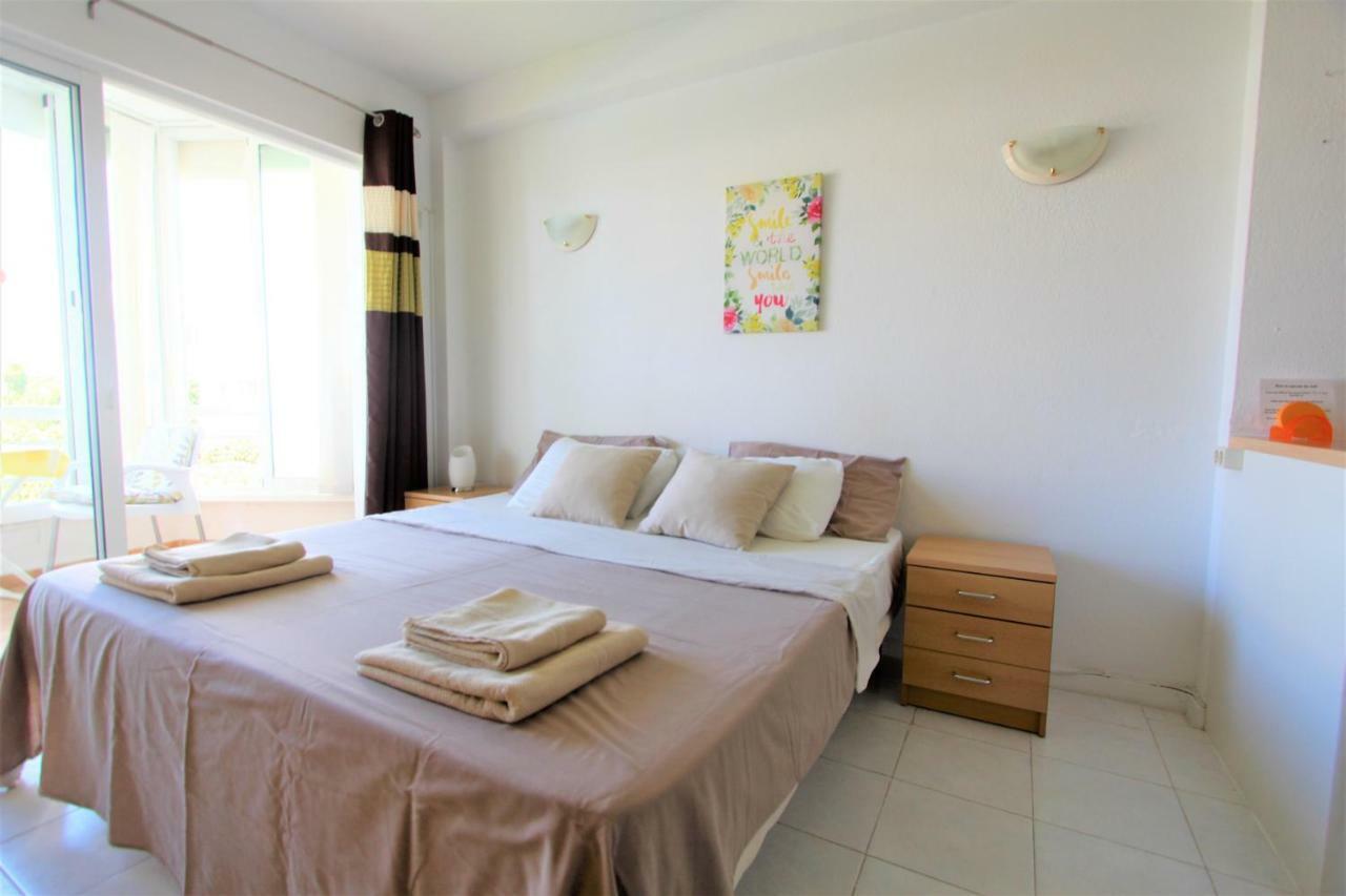 Apartamentos Los Cisnes - 2º Linea De Playa - Perfecta Ubicacion Benalmádena Exterior photo